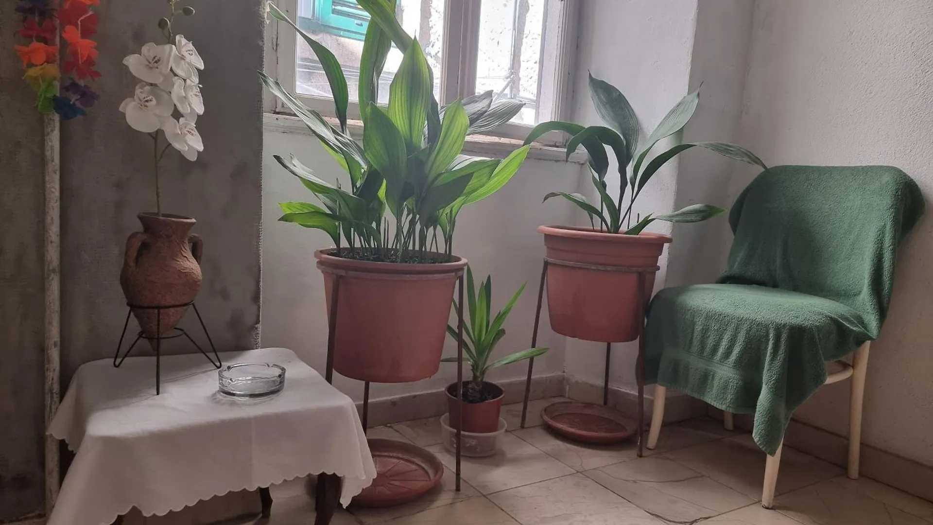 Center Room D16 In The Ancient Roman Palace Split 0*,