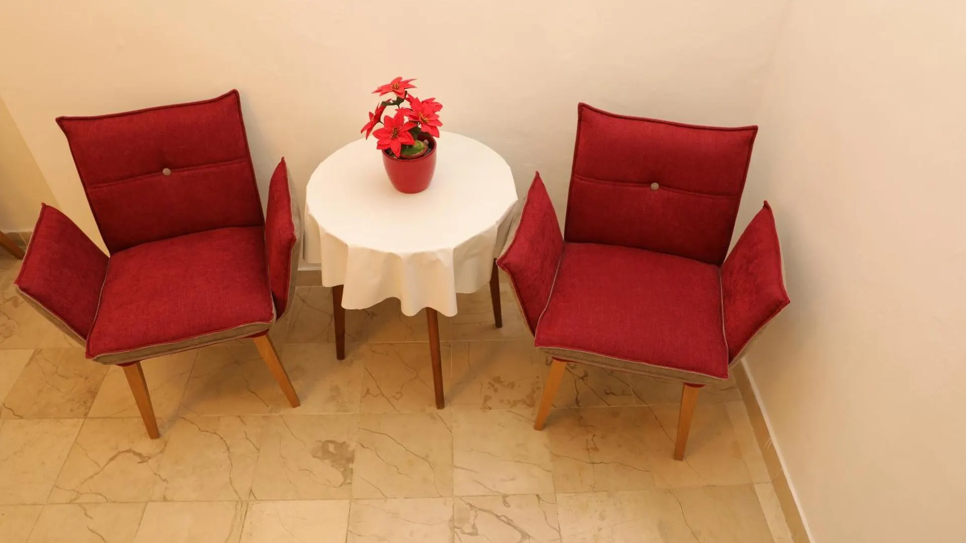 Appartement Center Room D16 In The Ancient Roman Palace Split